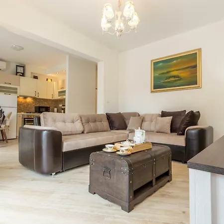 Apartment Capitis In The Center Hvar Town