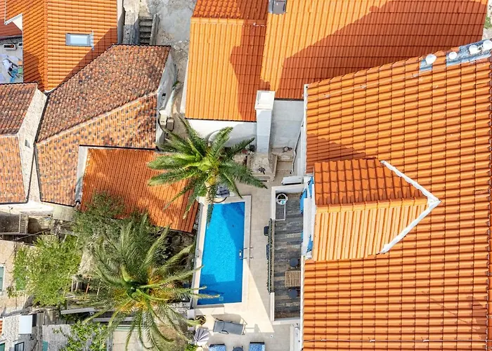 Capitis In The Centre - Private Pool & Balcony With Spectacular View-no Pool Hvar Town