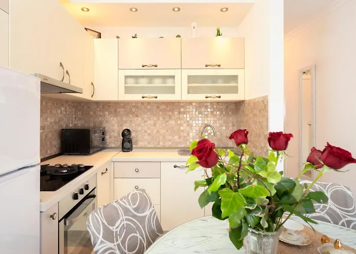 Capitis In The Centre - Private Pool & Balcony With Spectacular View-no Pool Apartament