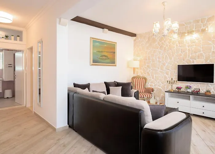 Capitis In The Centre - Private Pool & Balcony With Spectacular View-no Pool Apartament