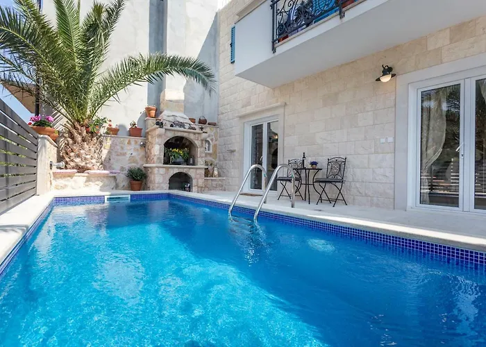 Apartament Capitis In The Centre - Private Pool & Balcony With Spectacular View-no Pool Hvar Town