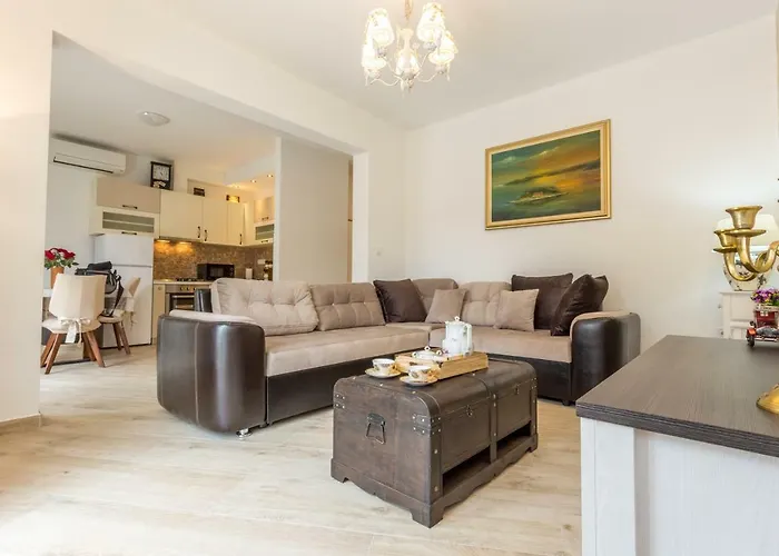 Apartament Capitis In The Centre - Private Pool & Balcony With Spectacular View-no Pool Hvar Town