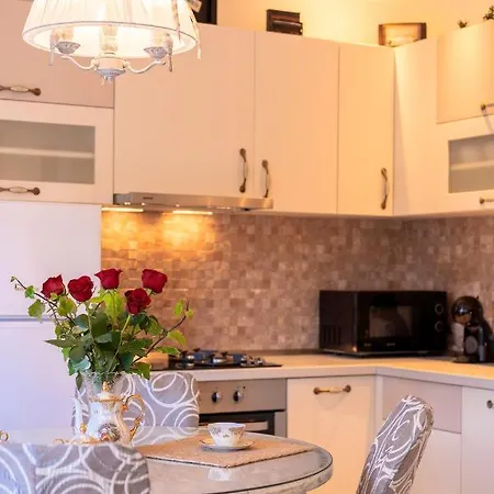 Capitis In The Center Apartment Hvar Town